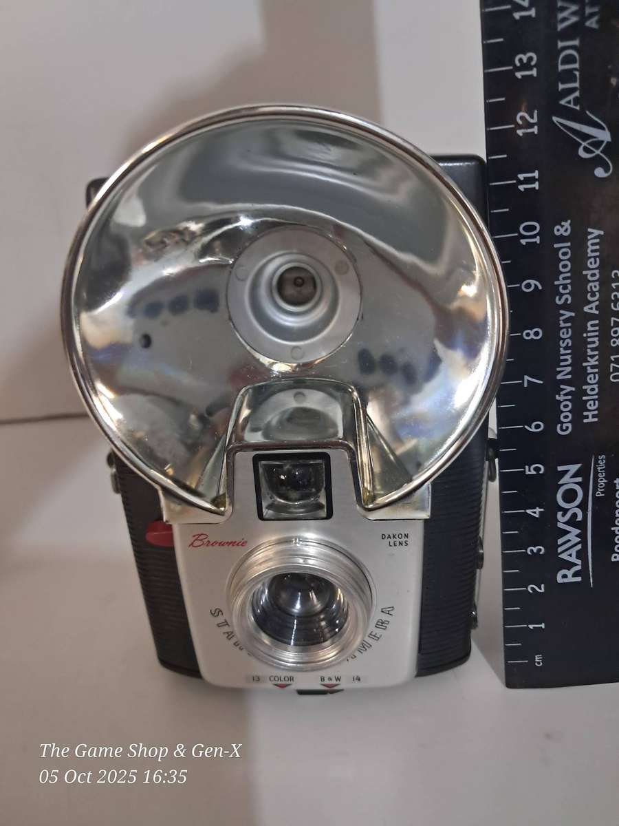 Vintage Brownie Starflash Camera
