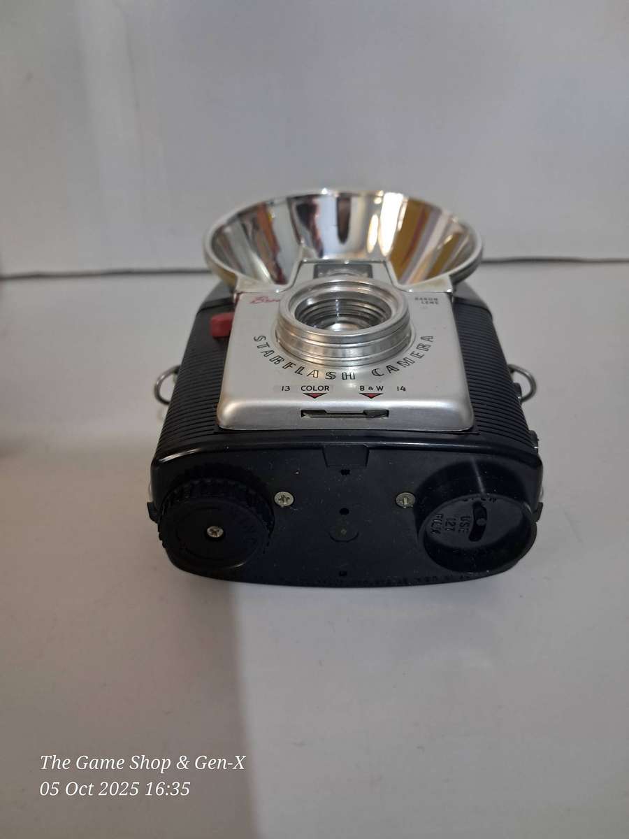 Vintage Brownie Starflash Camera