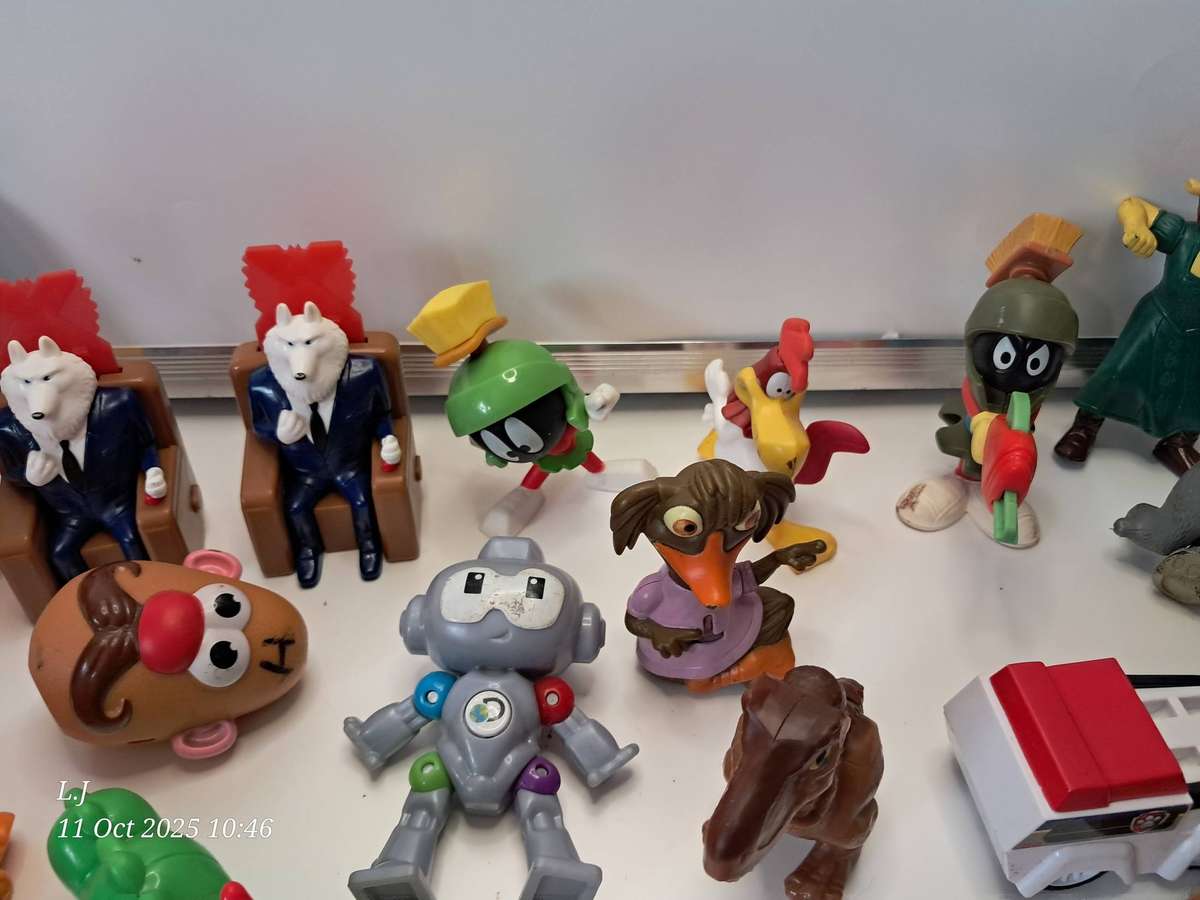 Collectible toys - Big Job-lot