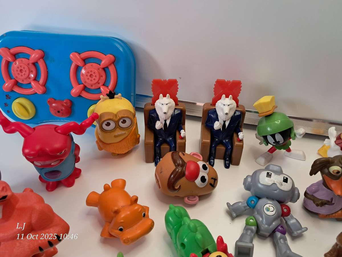 Collectible toys - Big Job-lot