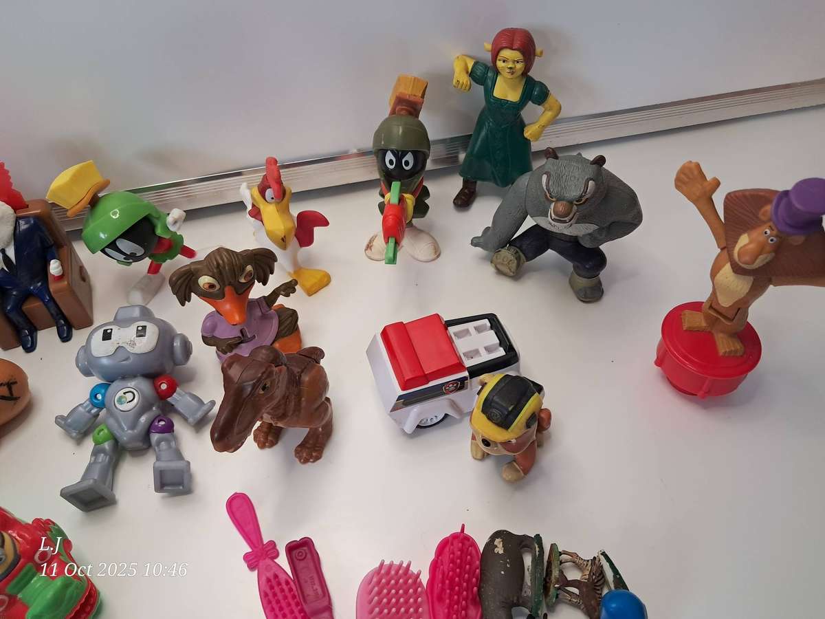 Collectible toys - Big Job-lot