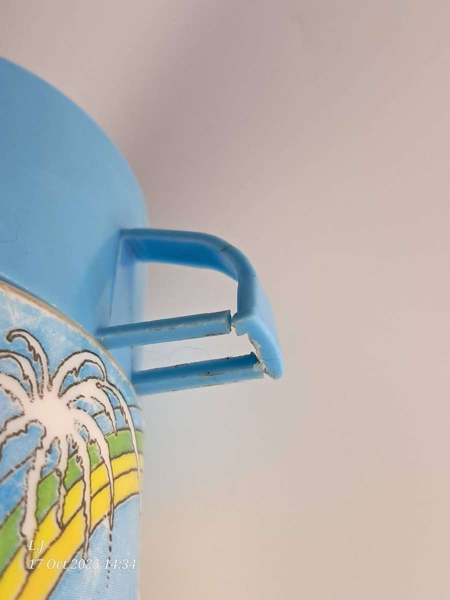 Vintage 1979 Walt Disney Magic Kingdom Thermos bottle made by Aladdin.