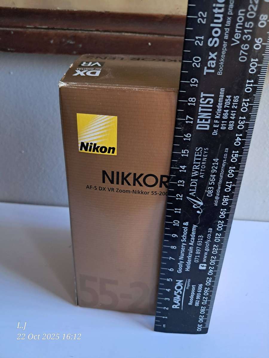 Nikon Nikkor Lens