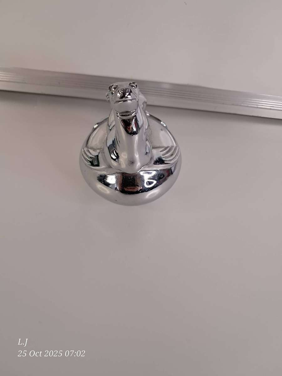 Vintage Radiator Cap/Mascot