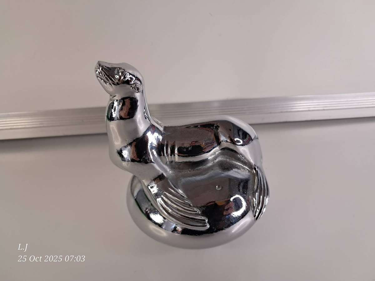 Vintage Radiator Cap/Mascot