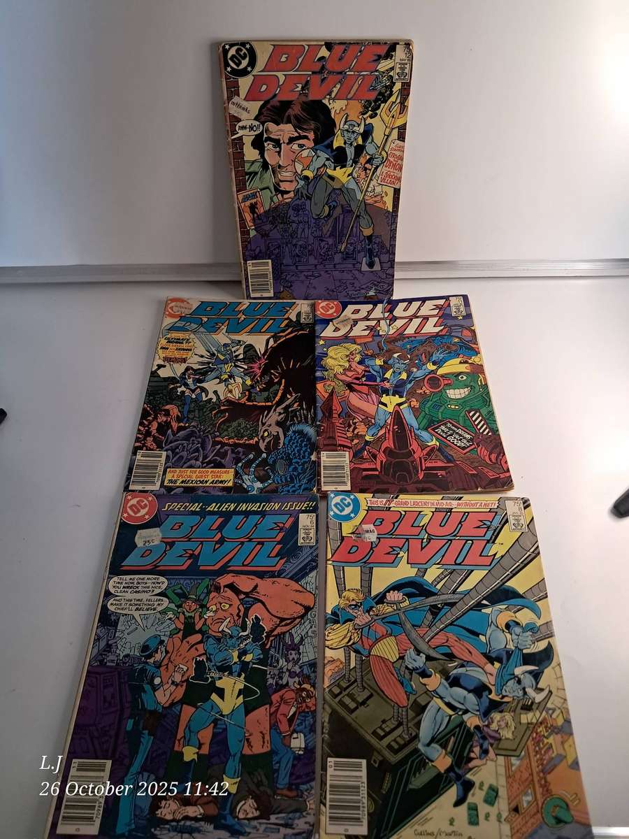DC Blue Devil Comics x 5 - 1984/1985