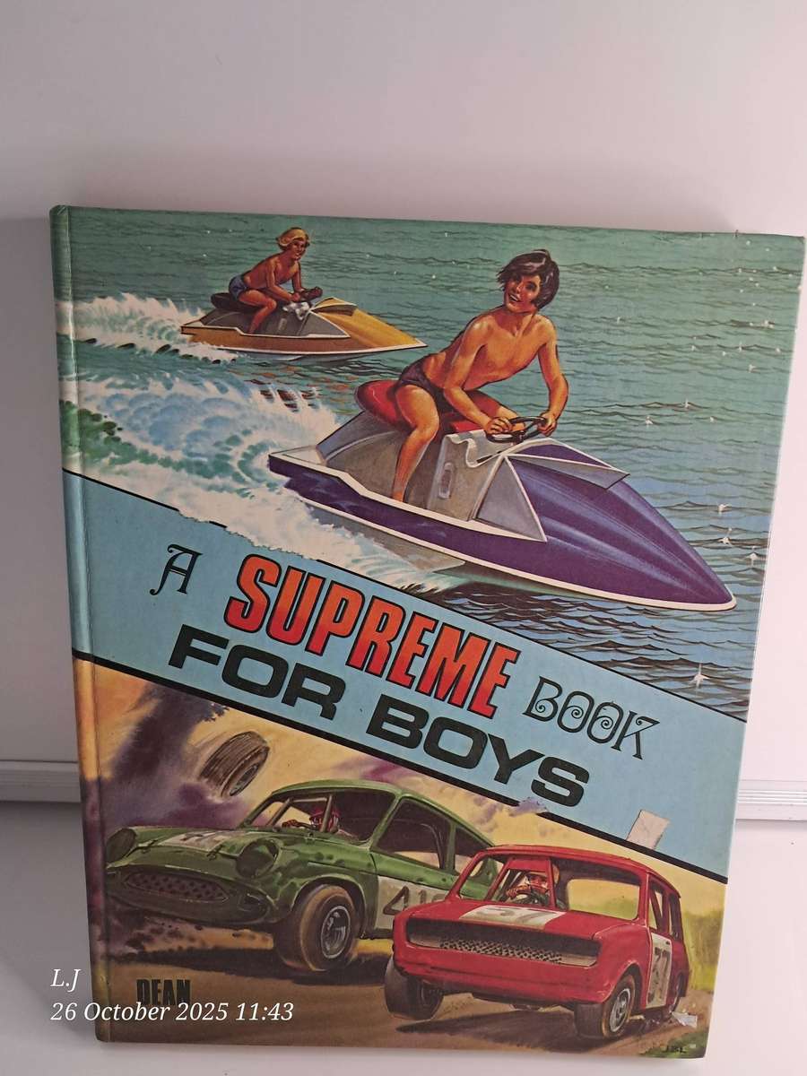 Book: A Supreme book for Boys (1973)