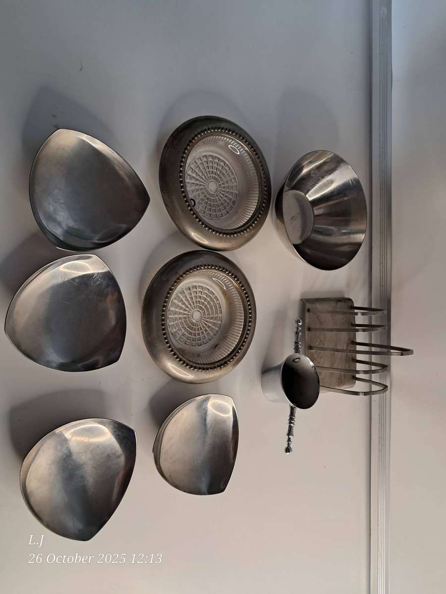 Job-lot stainless steel items