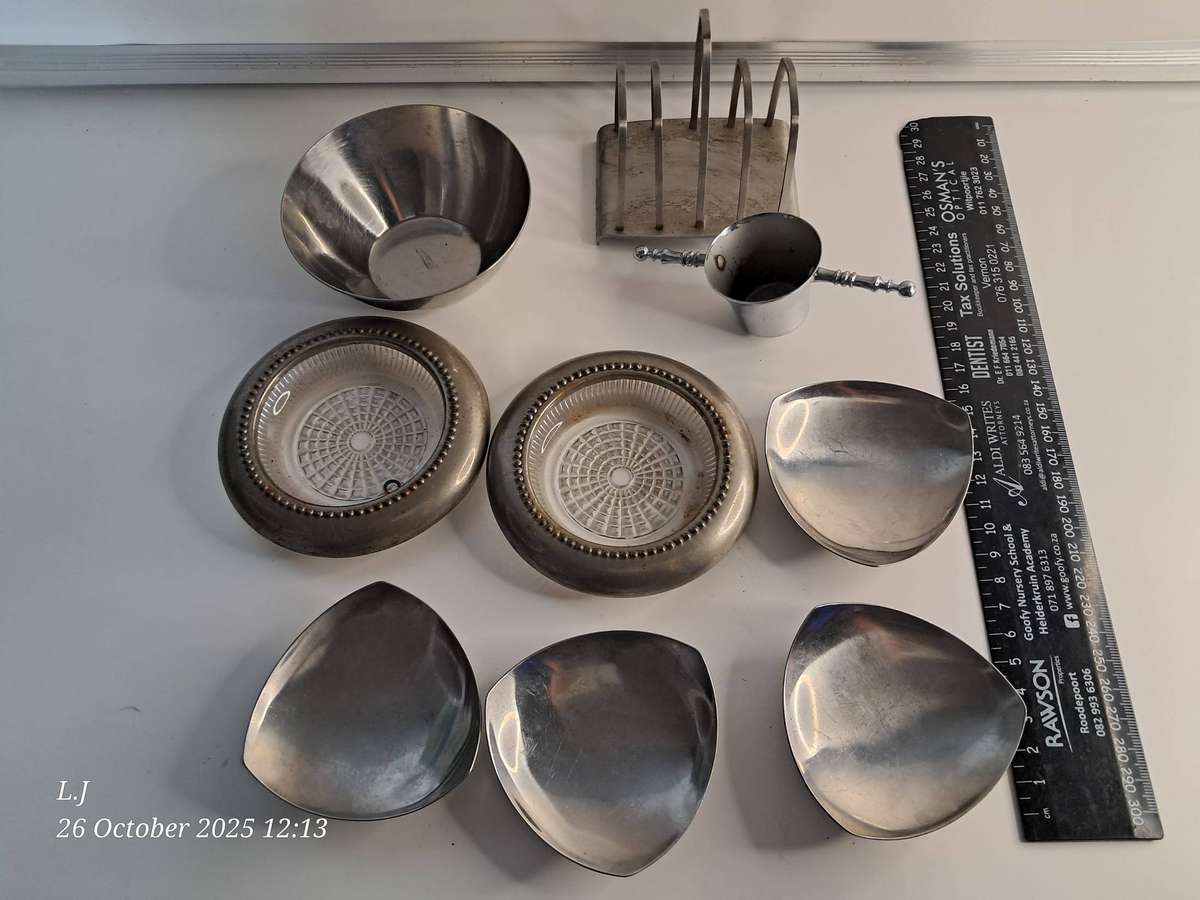 Job-lot stainless steel items