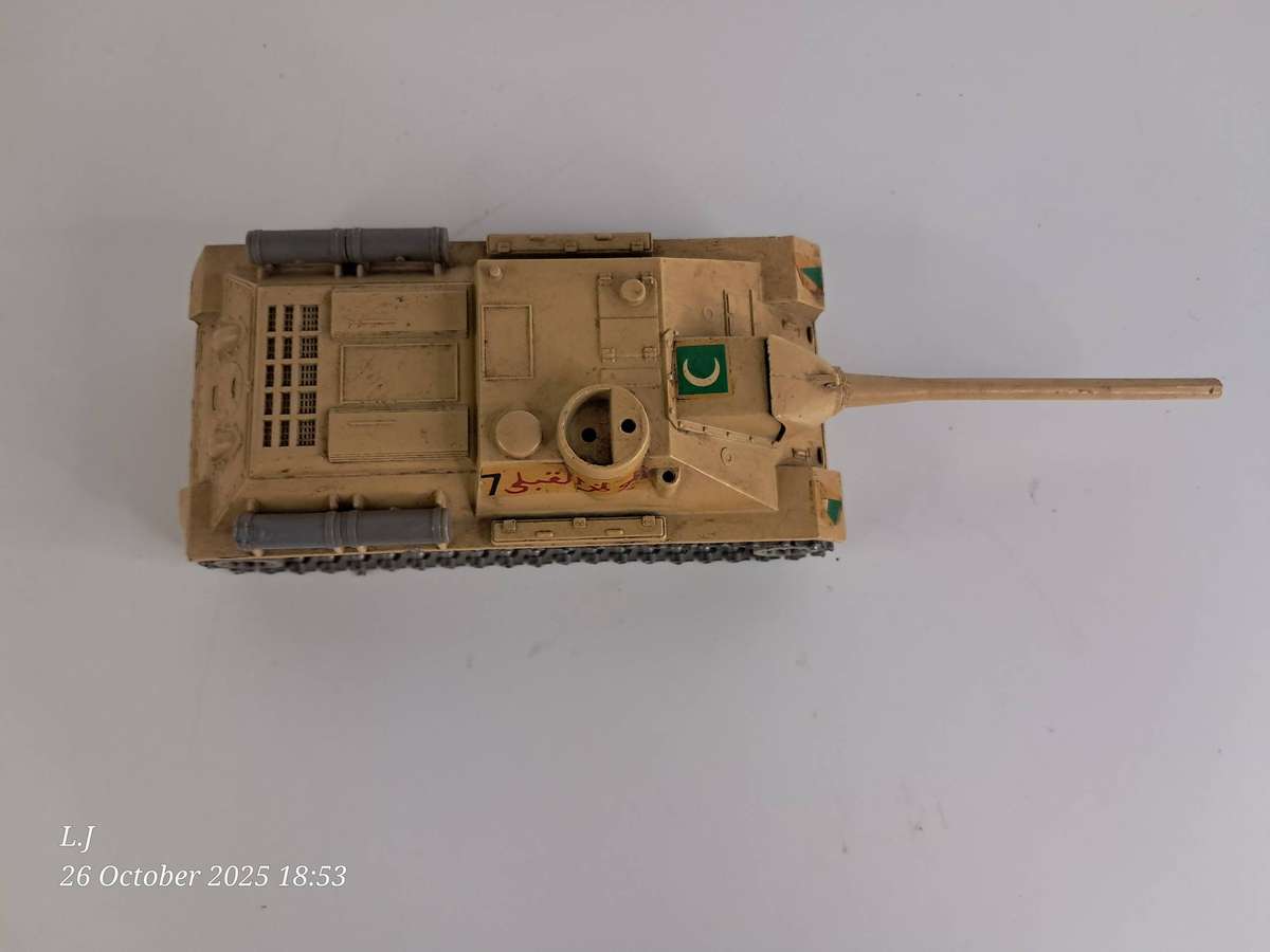 Collectible Die-Cast model of a Soviet SU-100 Tank destroyer