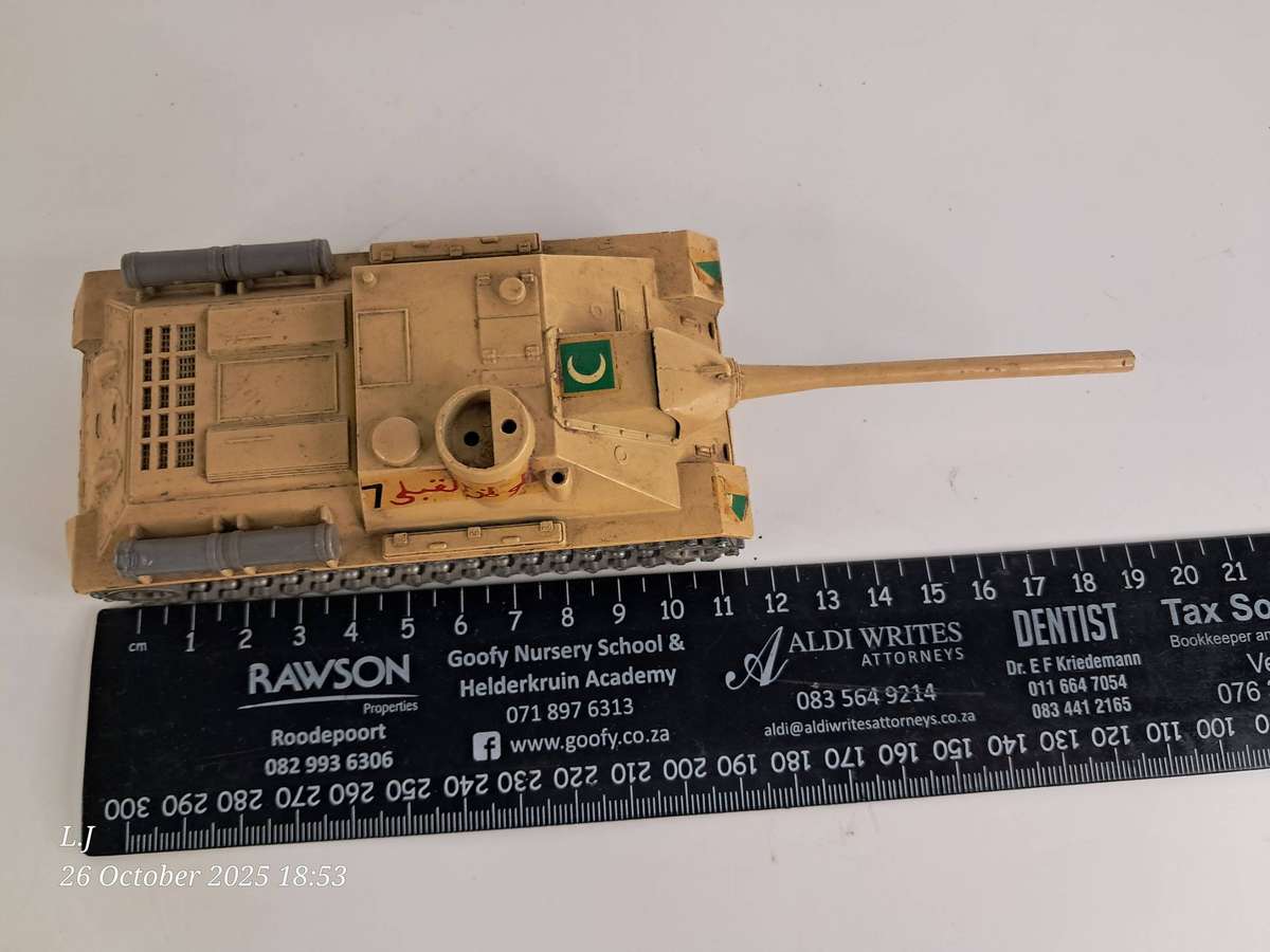 Collectible Die-Cast model of a Soviet SU-100 Tank destroyer