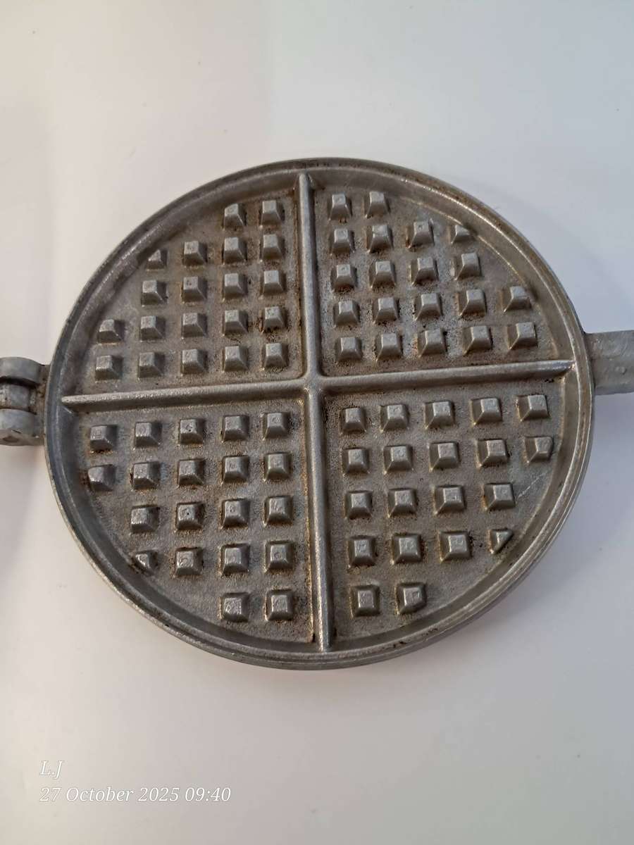 Aluminum Waffle pan