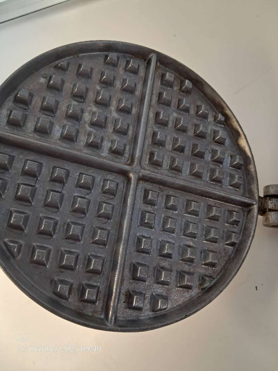Aluminum Waffle pan