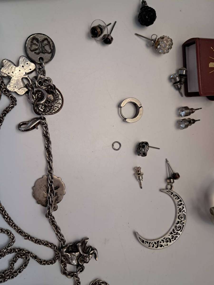 Job-lot costume jewellery & other odds and ends