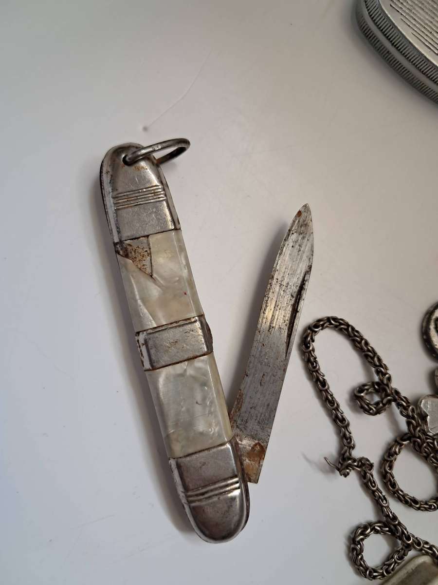 Job-lot costume jewellery & other odds and ends