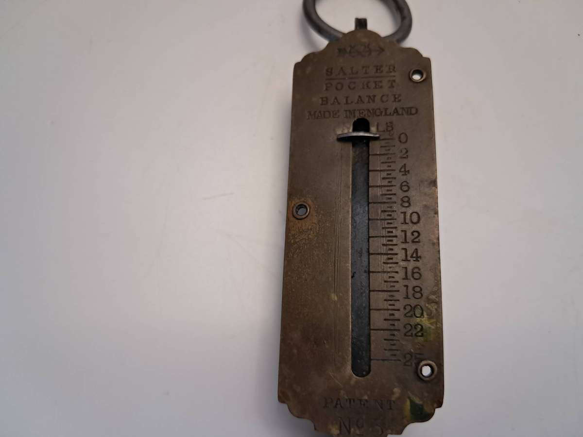 Vintage Salter's Pocket Balance Scale