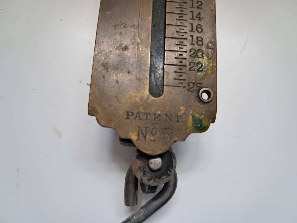 Vintage Salter's Pocket Balance Scale