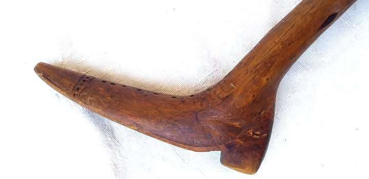 Boer war Era, Walking stick, carved with a pocket knife.