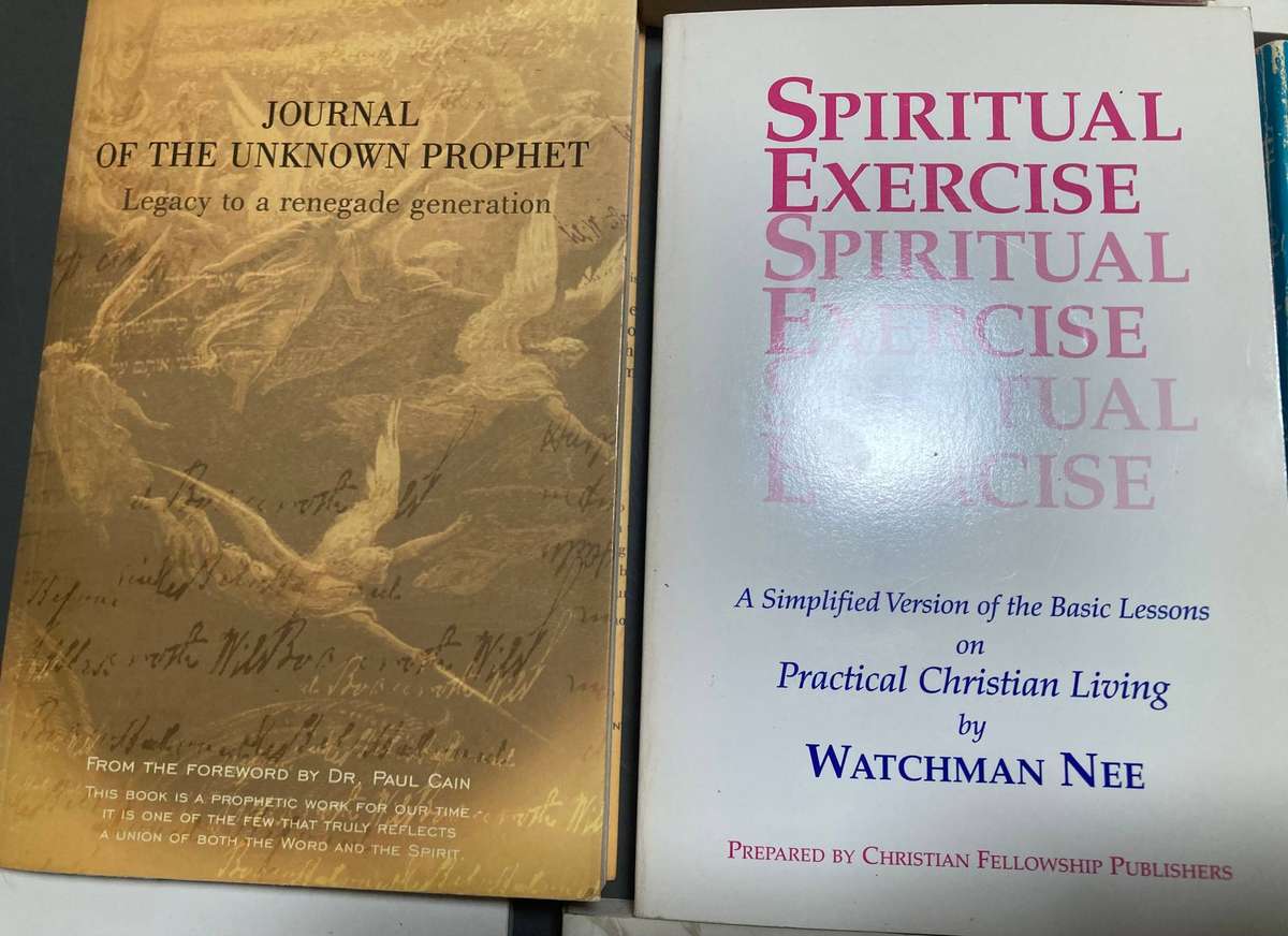 17-Book Watchman Nee, Andrew Murray, Guyon, etc Christian Book Bundle [R15 / book]