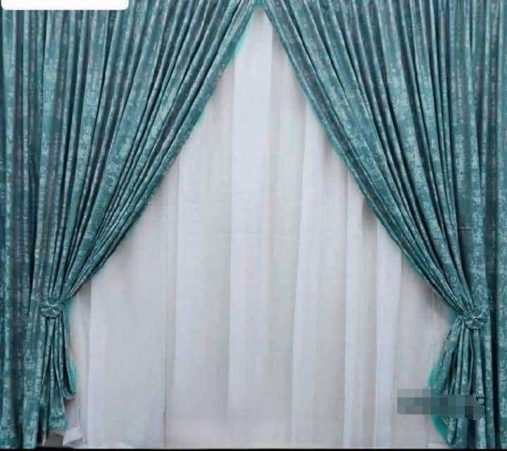 3pc Taped curtain set Includes under voil