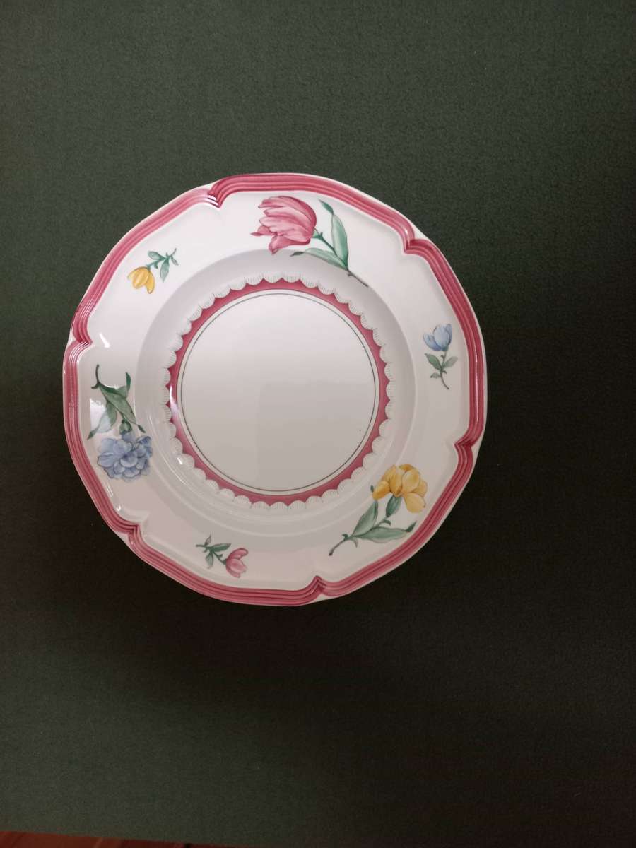 Villeroy and Boch Jardin D``` Alsace Fleur Soup\Desert bowls.