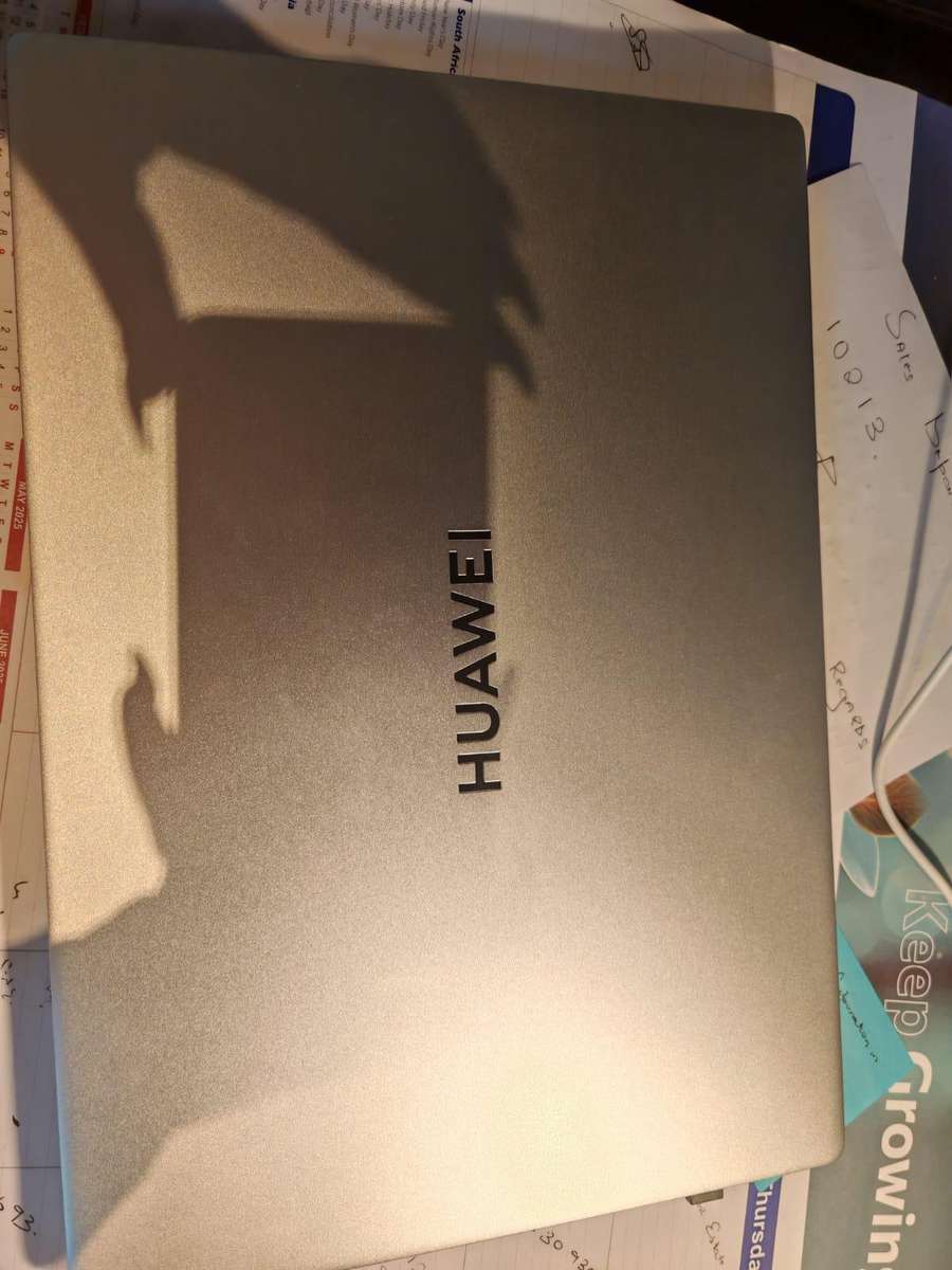 Huawei Matebook D16
