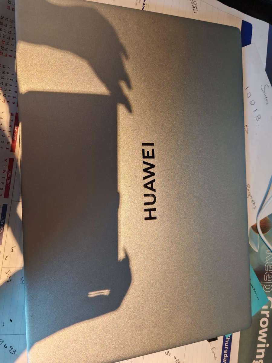 Huawei Matebook D16