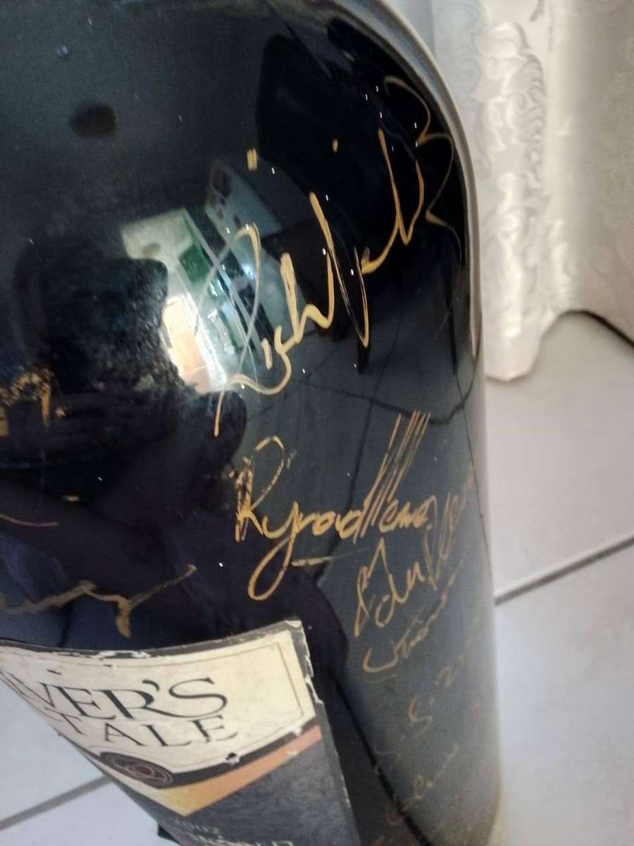  Springbok Rugby Legends Signed 2002 Oranjerivier Wine Bottle  Collectors Item