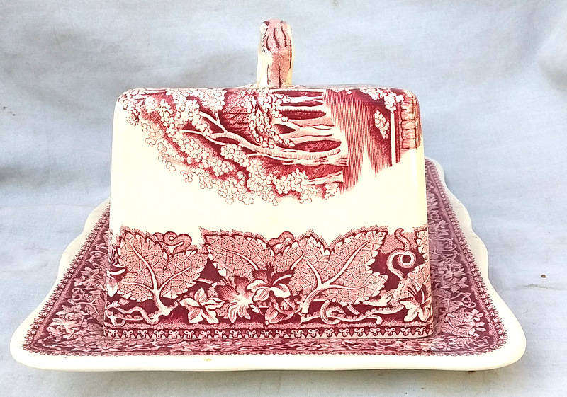 Flawless Condition Antique '' Masons - Vista England'' Glazed Ceramic Butter Dish.