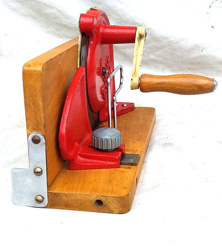 Early 1900's Sheffield made And rather small little '' Stream Slicer'' Meat /Bread slicer.