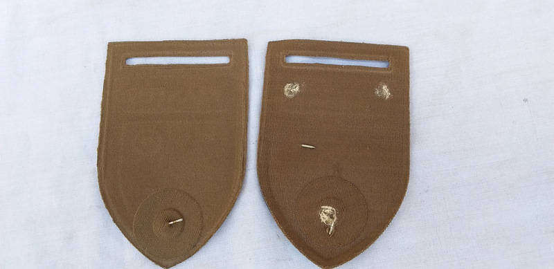 3 SAI North West Command Flash on Nurtria Tupper and Tzaneen Commando Nutria Shoulder Tupper,