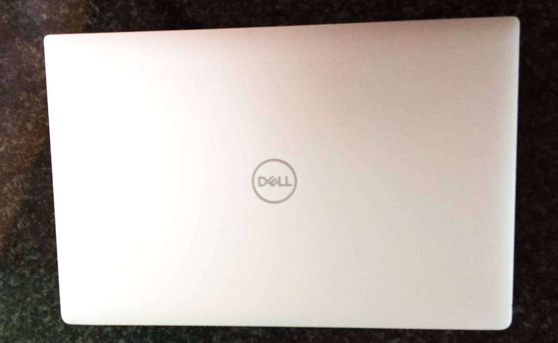Dell XPS 15 9570 | Core i9 | 32GB RAM | 1TB SSD | 4GB GPU | Win 11 Pro + Bag
