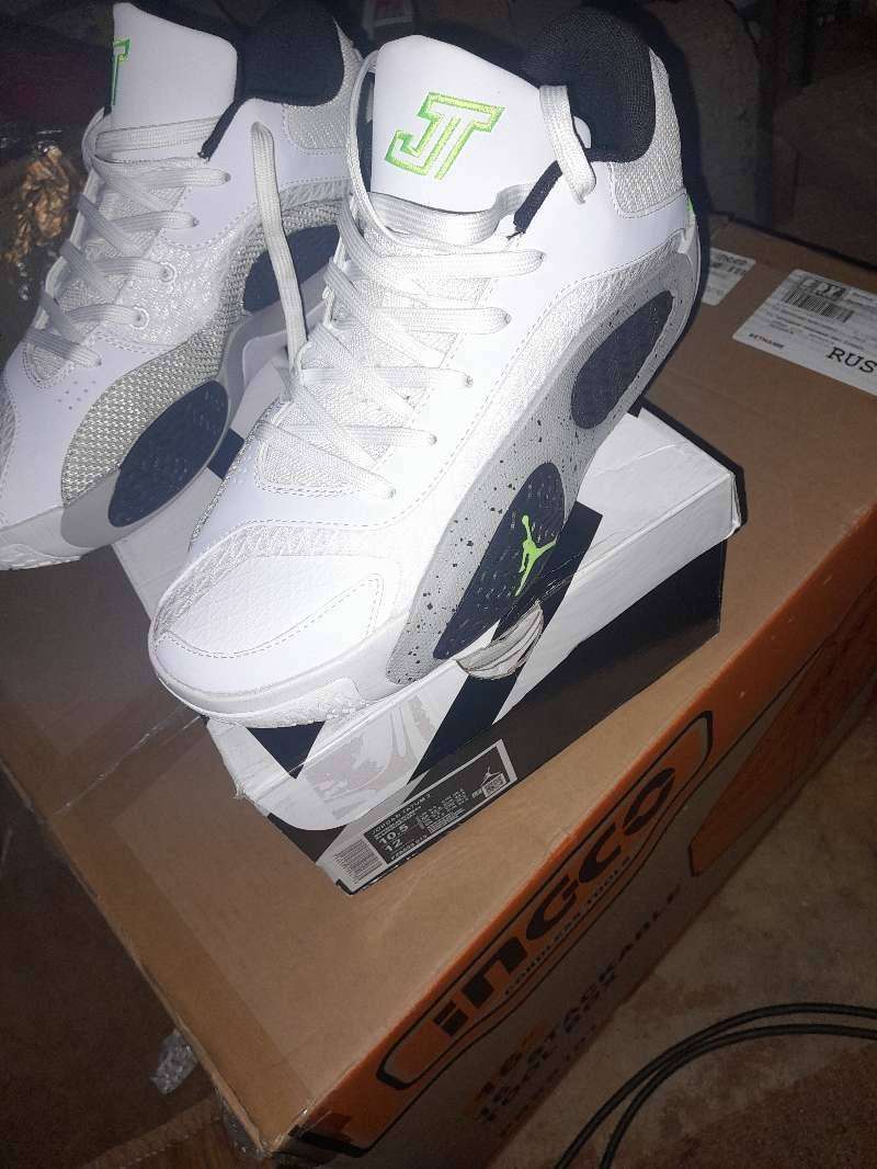 Nike Air Jordan Sneakers Size UK 9.5 - Secondhand, Lightly Worn