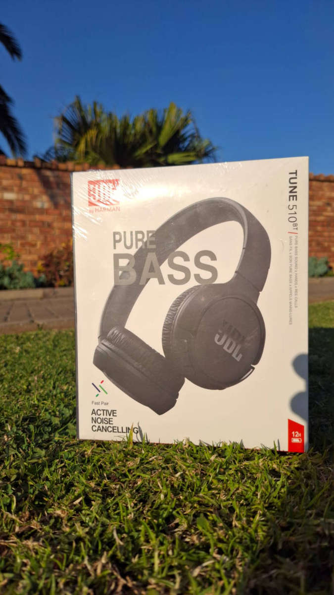 JBL 510 headphones