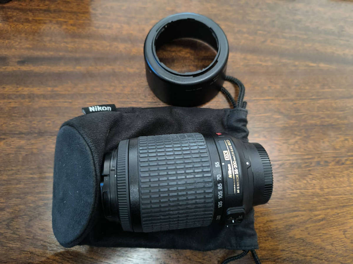Nikon D3000