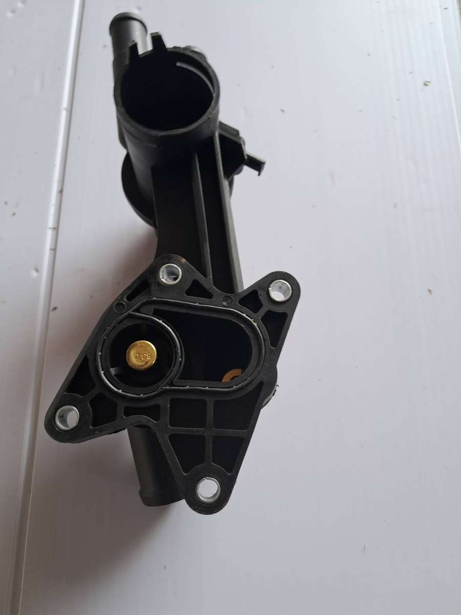 Thermostat Housing VW Polo Bujwa BLM Engine
