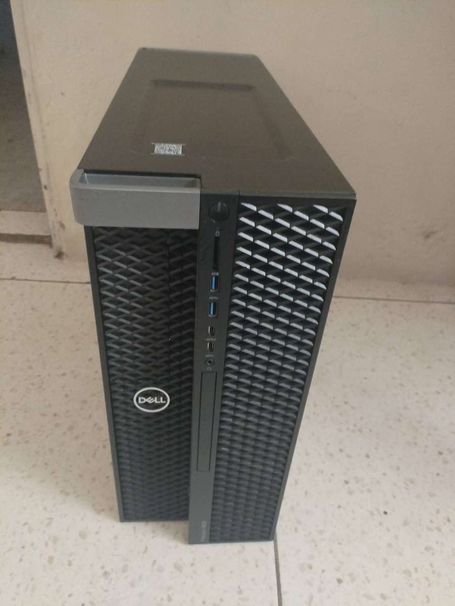 Dell 5820 Tower Xeon W2235 3.8Ghz 6Cores-16gb ddr4-500gb ssd-Quadro P620 2gb-950w psu