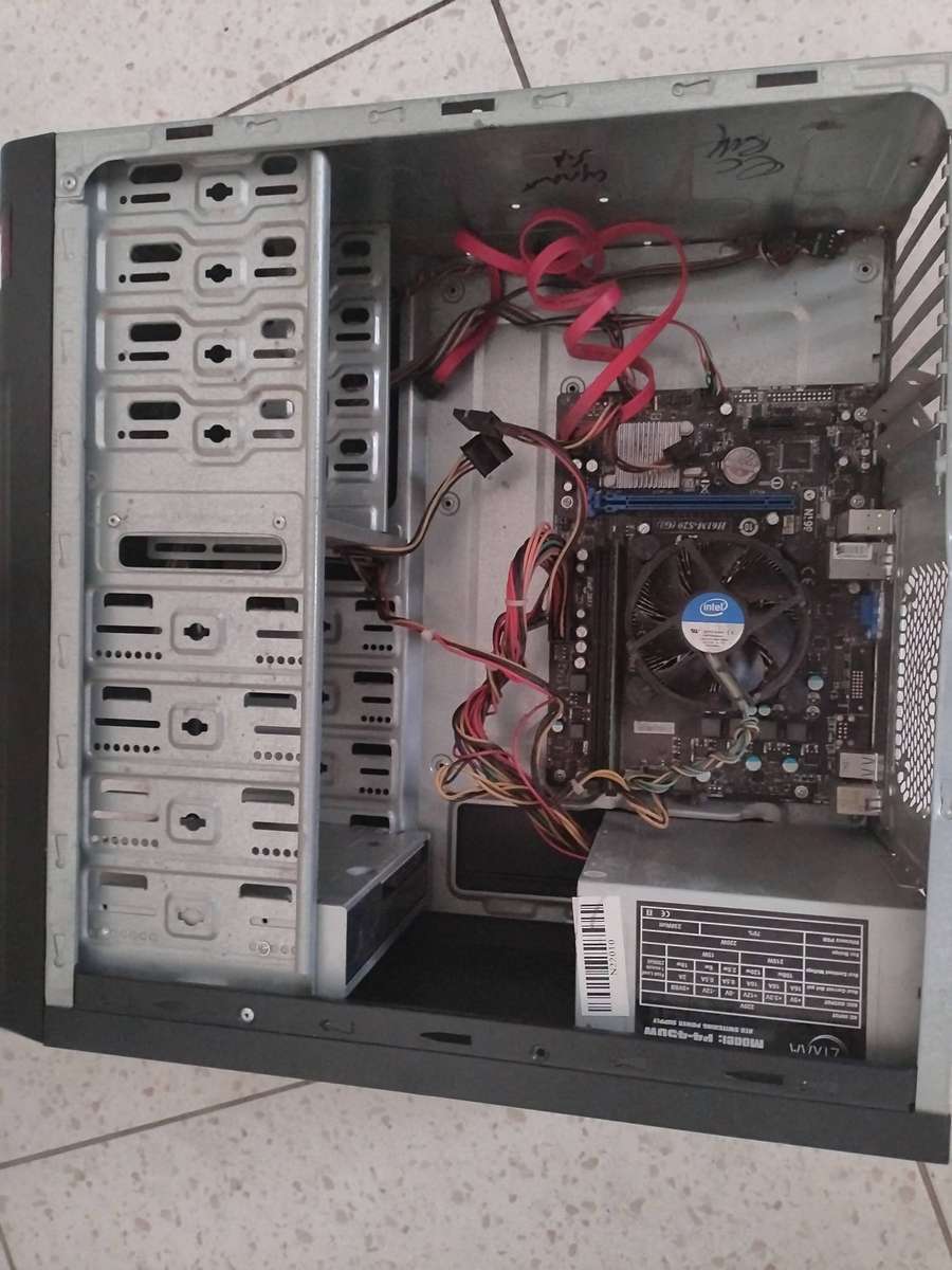 Msi 3rd gen computer with no side cover no hard drive