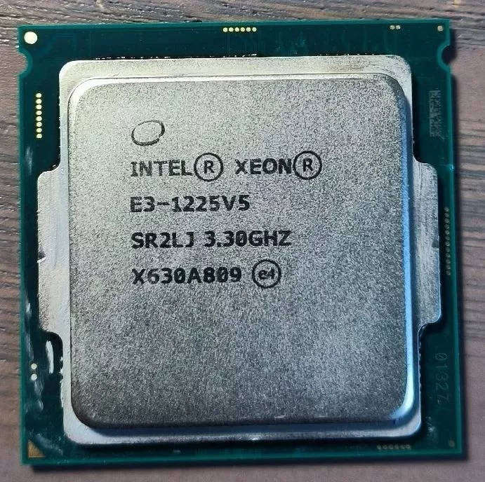 Xeon E5-1225-v5 3.3ghz Turbo 3.7ghz 1151