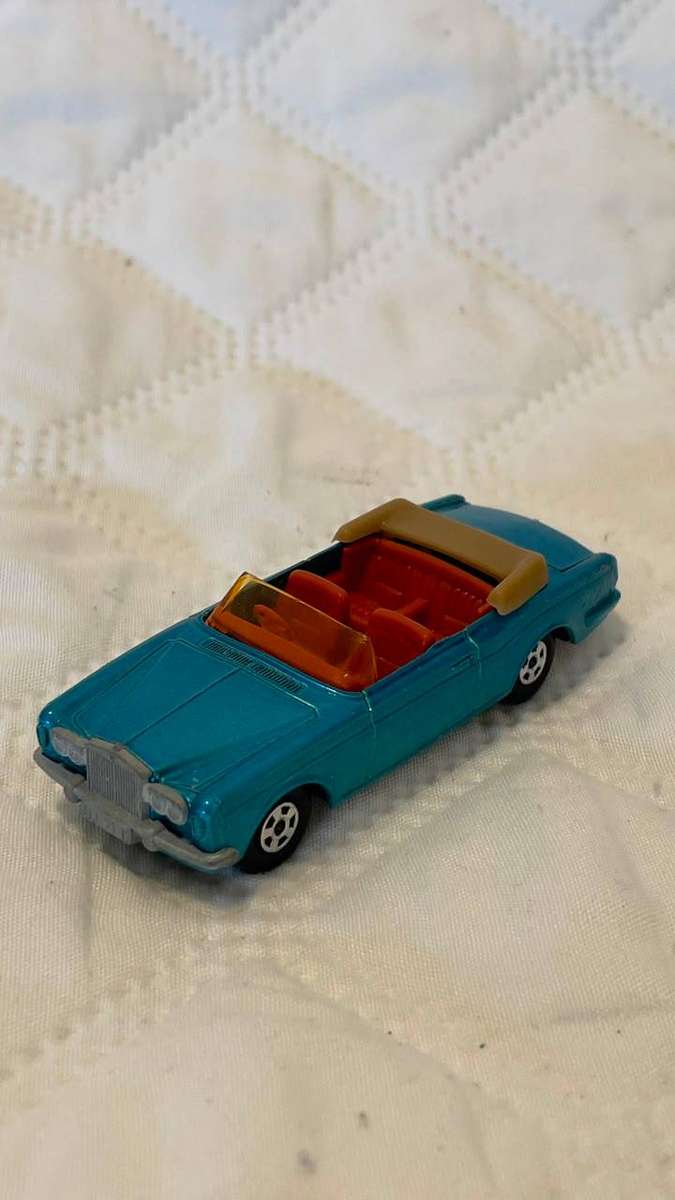 Vintage Matchbox Lesney No. 69 Rolls-Royce Silver Shadow Coupe in blue.