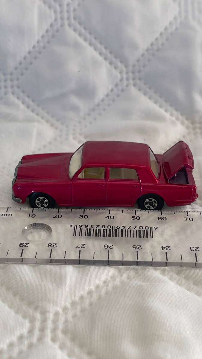 Matchbox NO 24 ROLLS ROYCE SILVER SHADOW model car in pristine condition. Serious Collectors only. S