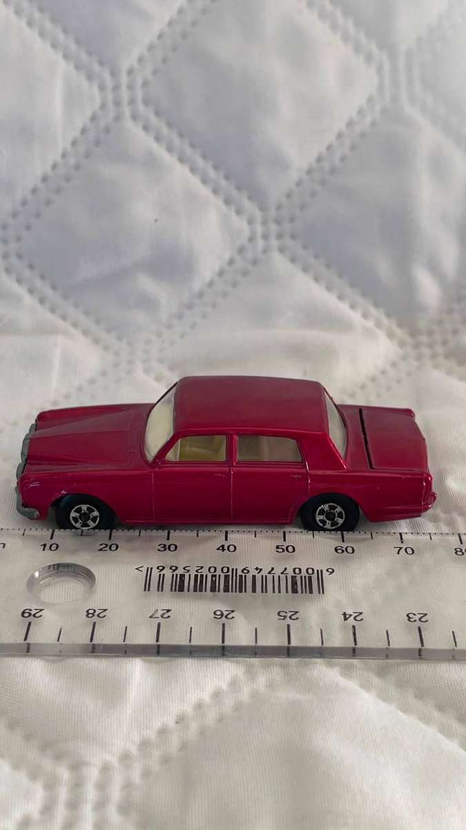 Matchbox NO 24 ROLLS ROYCE SILVER SHADOW model car in pristine condition. Serious Collectors only. S
