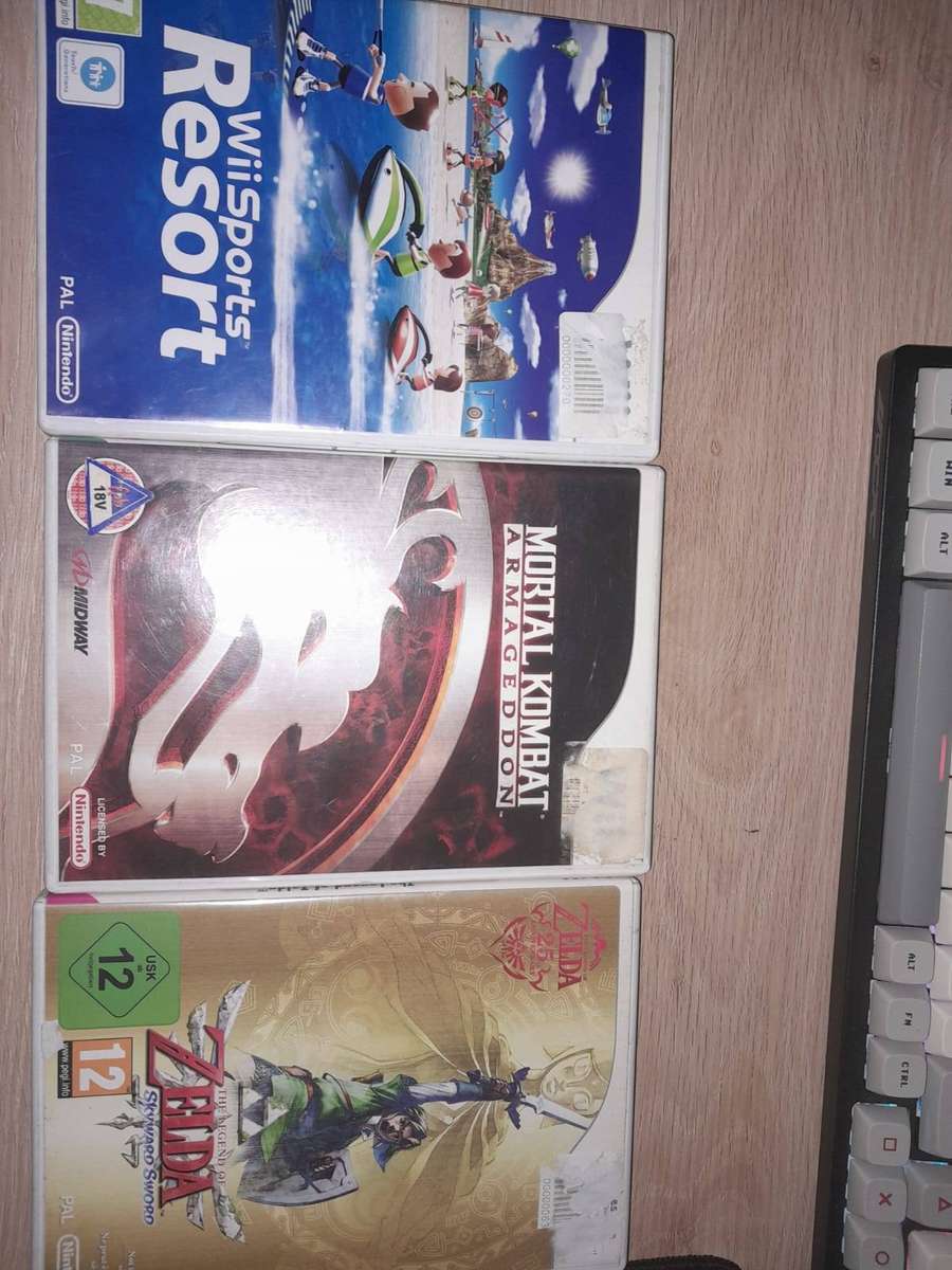 Wii games and remote bundle