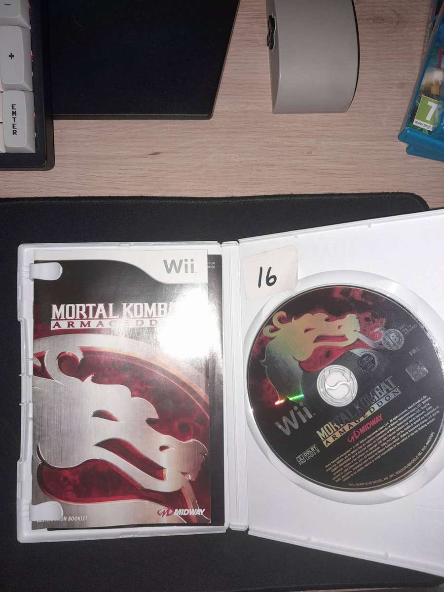 Wii games and remote bundle