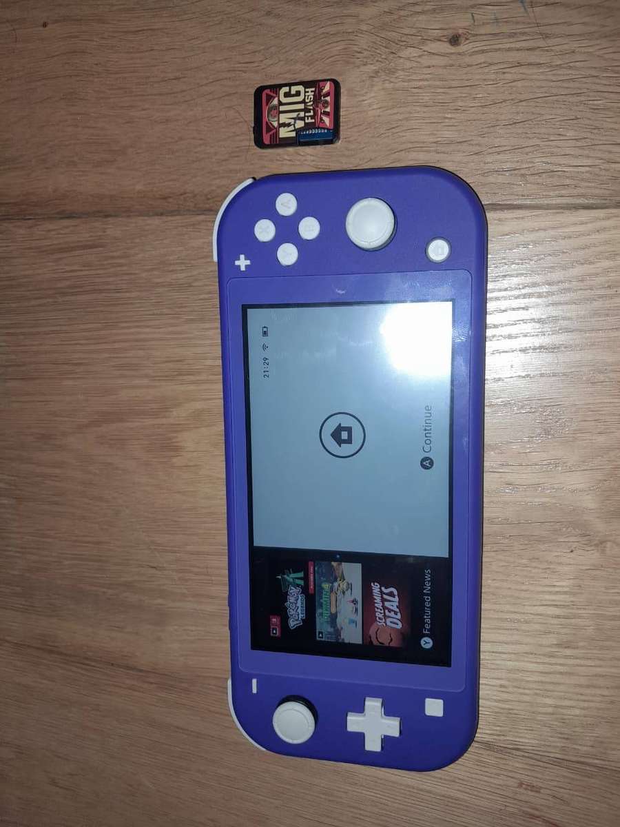 Nintendo Switch Lite With MIG Switch Card