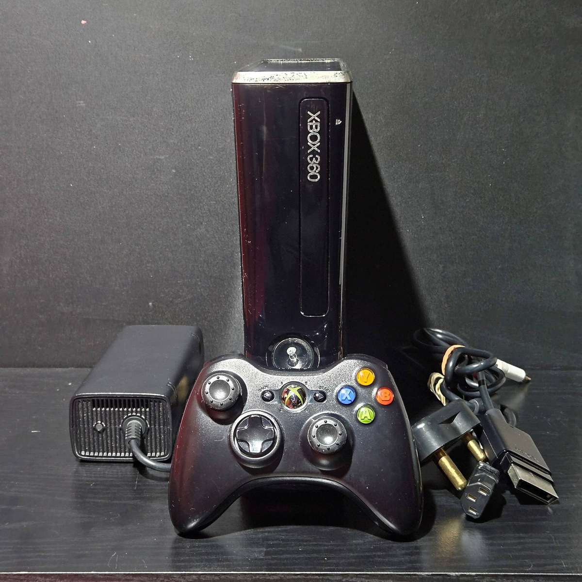 Xbox 360 S Console Bundle | 1 Controller | 60GB Hard Drive | Tested & Working