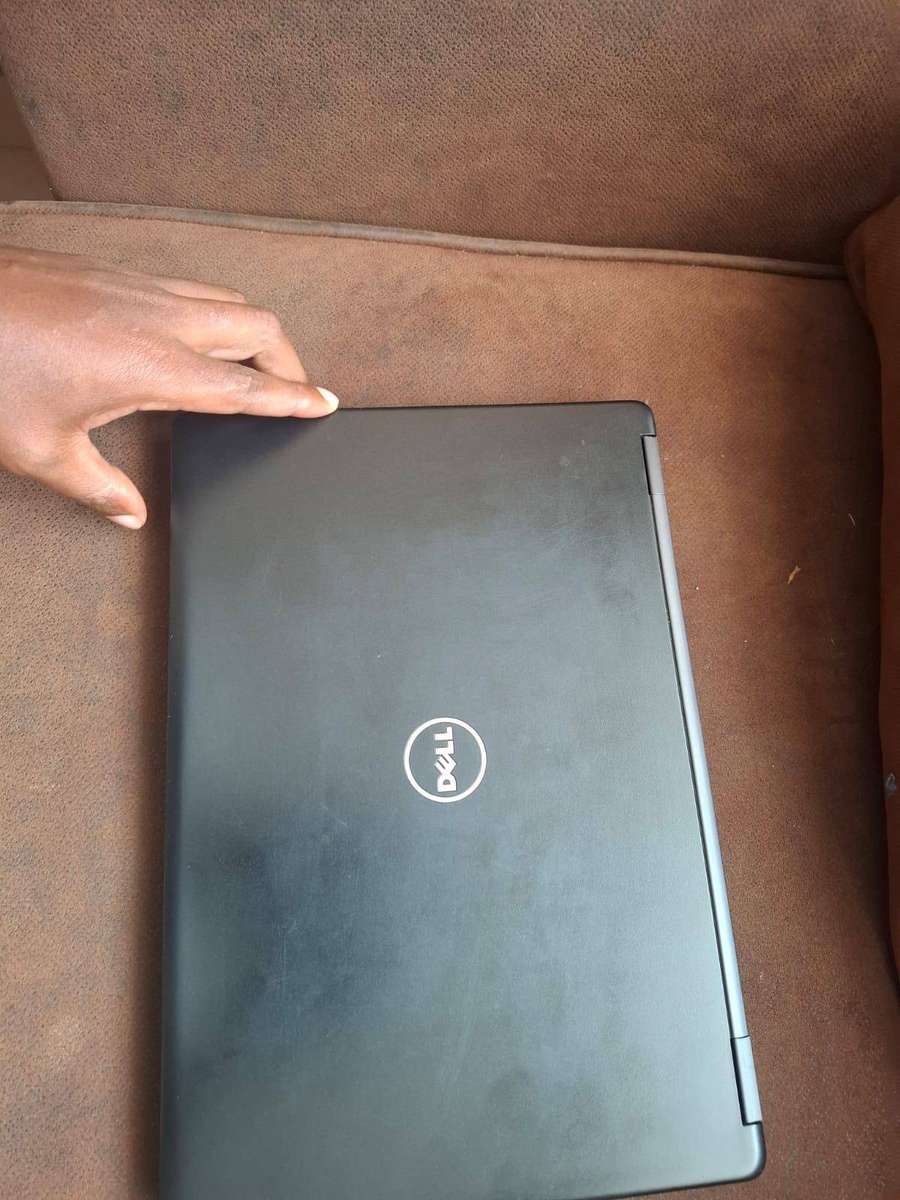 Intel core(TM) i5-7300U CPU @ 2.60GHz,2 4ore(s),4 LogicalIntel core(TM) i5-7300U CPU @ 2.60GHz,2 4or