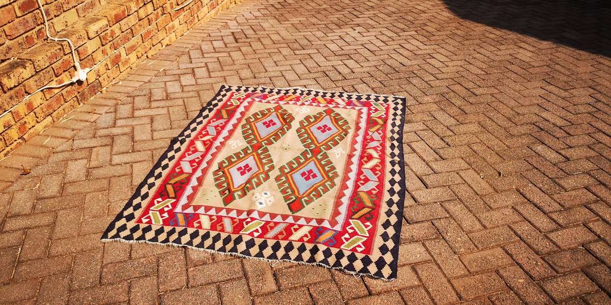 KILIM - second hand |  120 x 158 cm