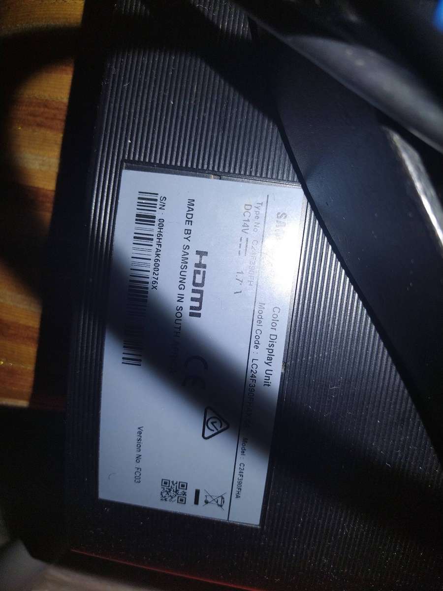 SAMSUNG 24" Curved Monitor LC24F390FHAXXA