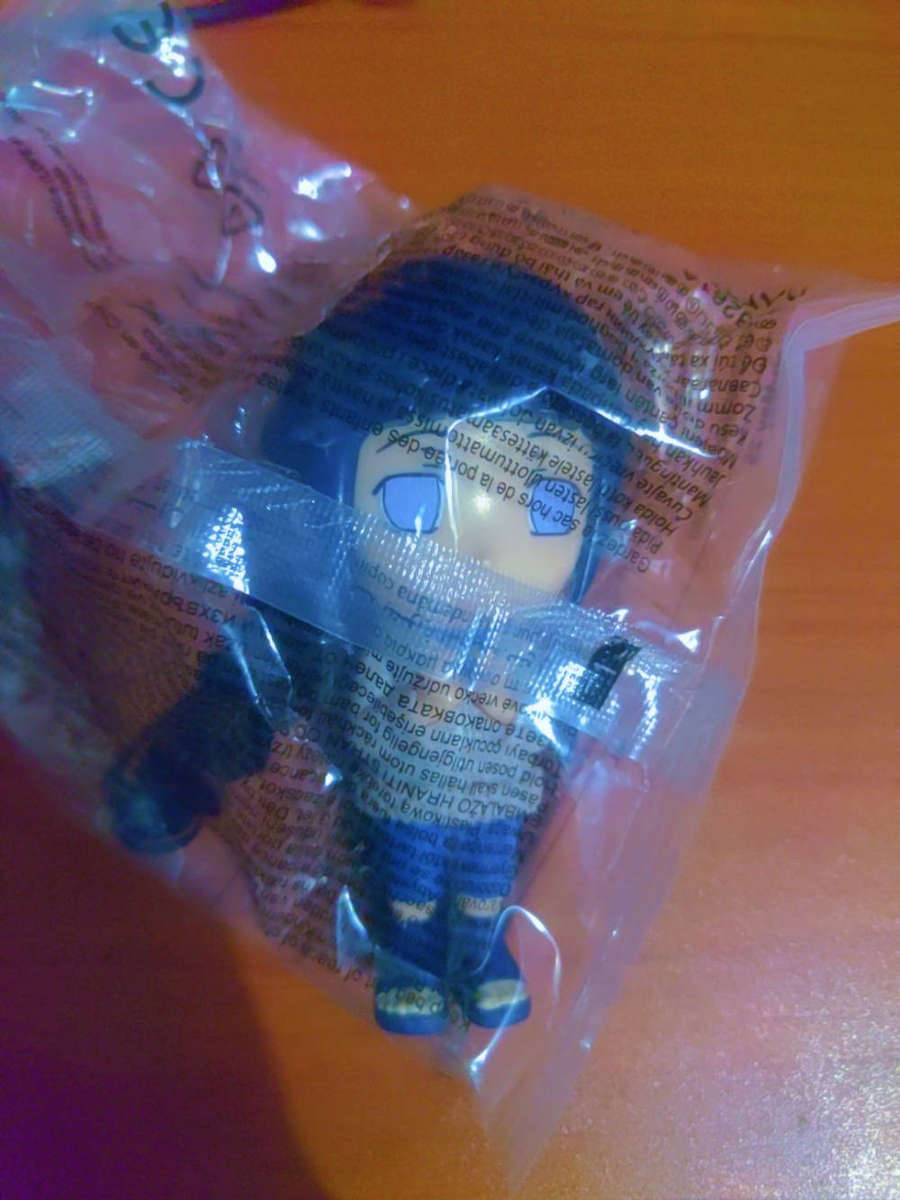 Naruto Burger King Figurines/ Collectibles - Sealed and In Orignal Packagings: Hinata Hyūga